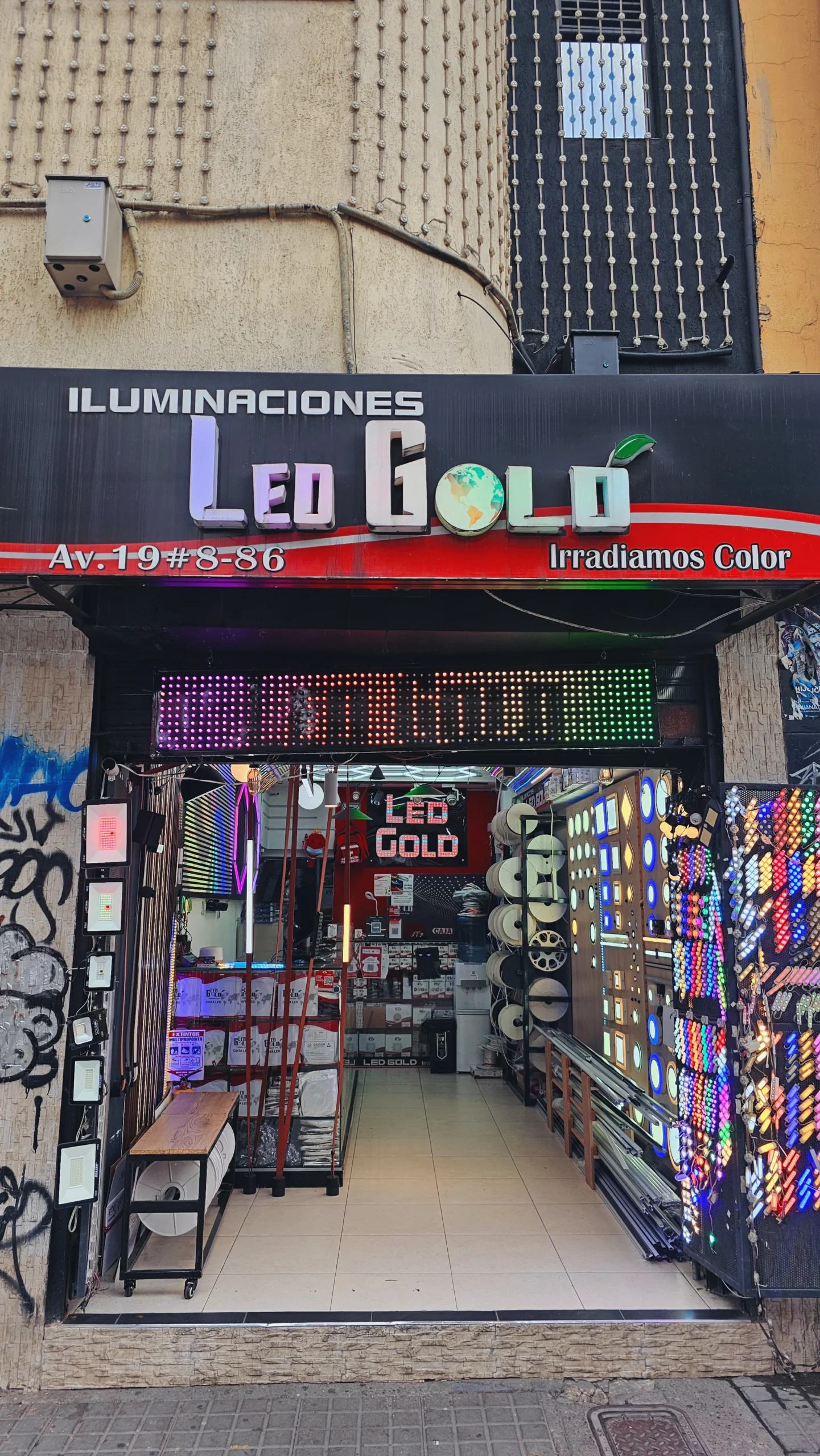 Iluminaciones LED GOLD