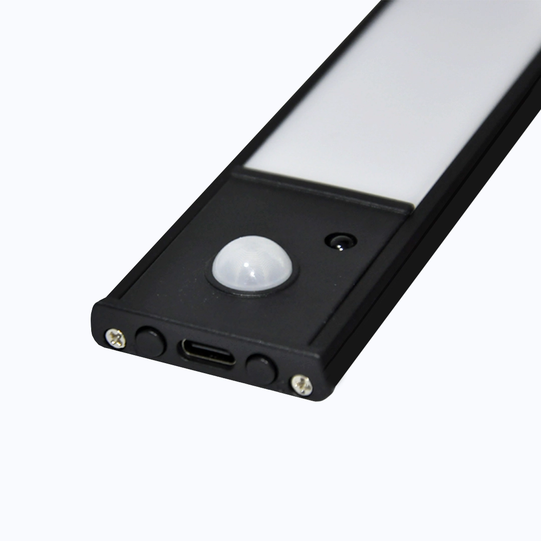 LÁMPARA ULTRA SLIM RECARGABLE CON SENSOR